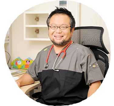 院長/日本小児科学会専門医  久津間 弘和